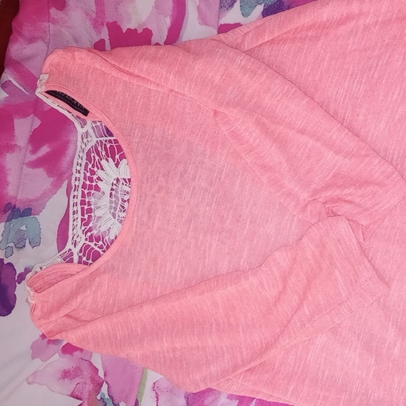 Cute Top - Picture 2 of 5